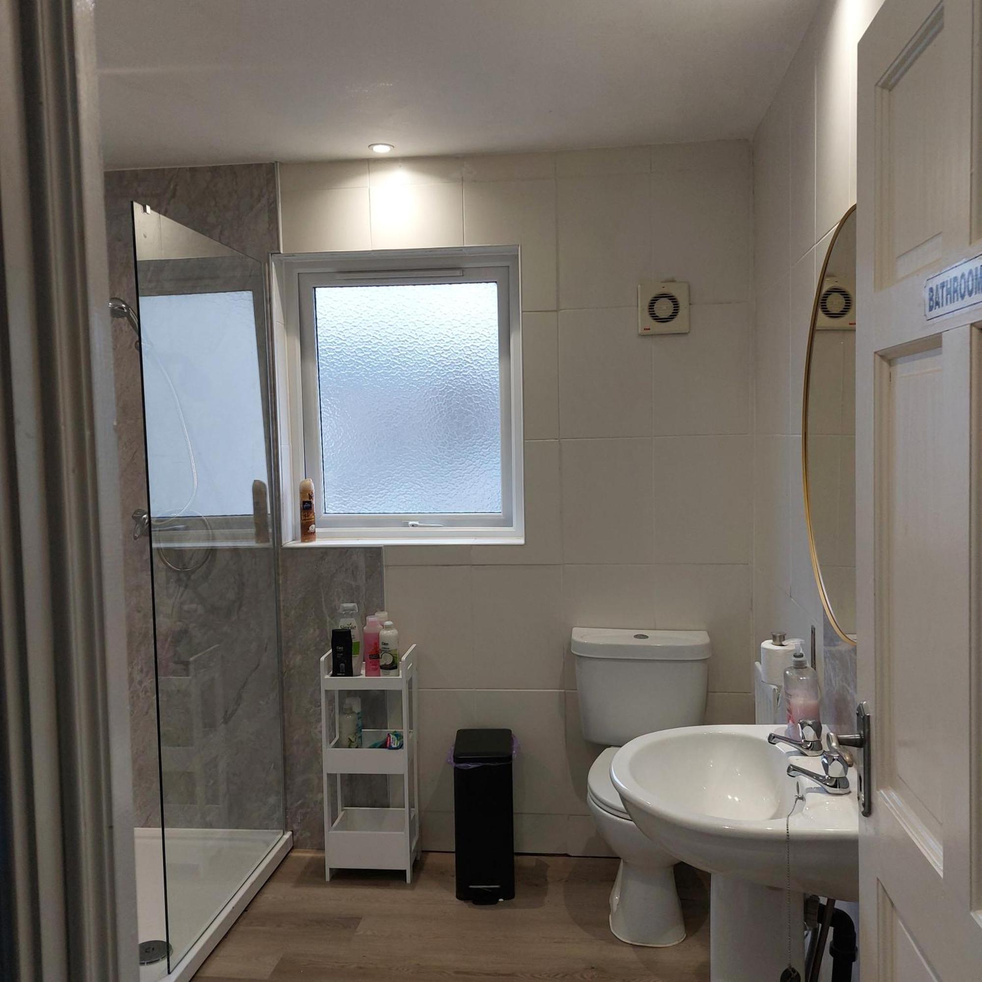 Lawnbrook Town House Hotell Belfast Exteriör bild